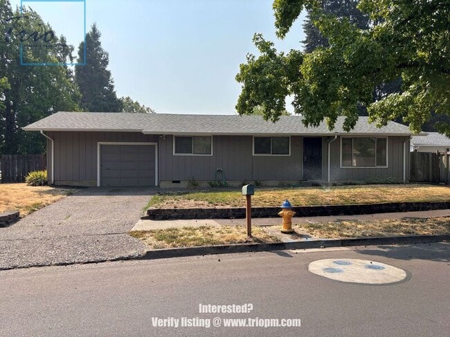 Building Photo - 1010 Satre St