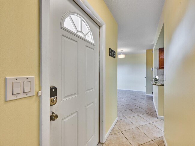 Photo - 4075 Village Dr