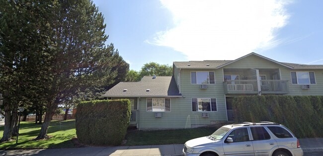 Photo - 242 SW 3rd St