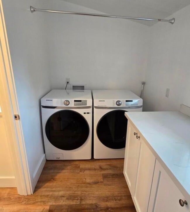 Photo - Newly Remodeled 3 bedroom, 2 bath Home-Clo...