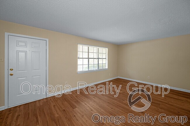 Photo - 1827 Carson Rd Unit Apt 1