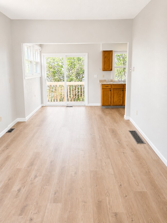 533 14th Ave Unit 6