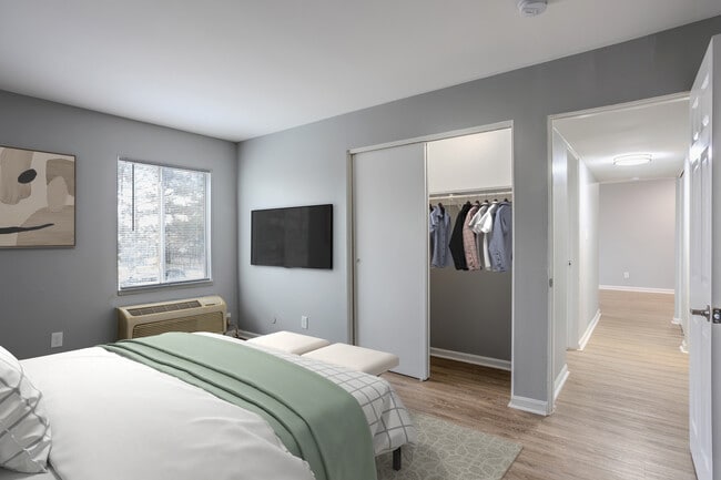 Shiloh Crossings Apartments