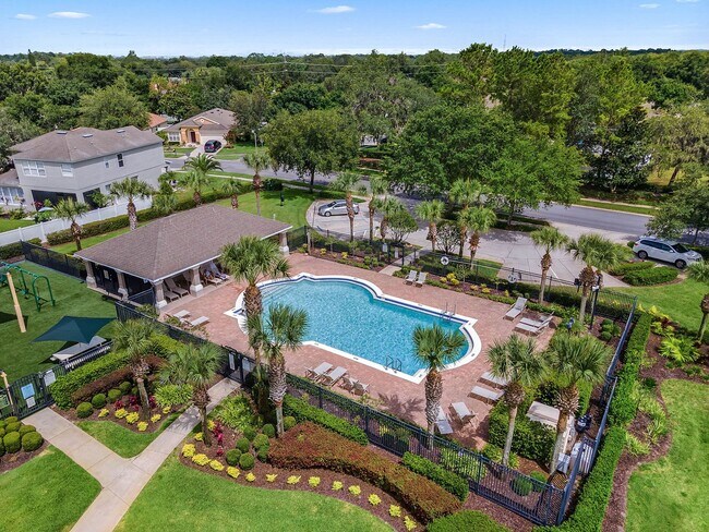 Photo - 4/2 in Gated Community near Tuskawilla Rd ~ Tile and Laminate Floors ~ Screened Patio ~  Communit...
