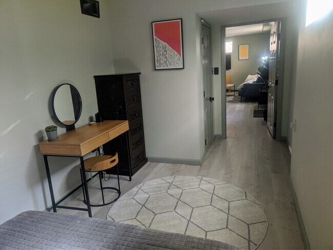 Photo - 520 Broadway