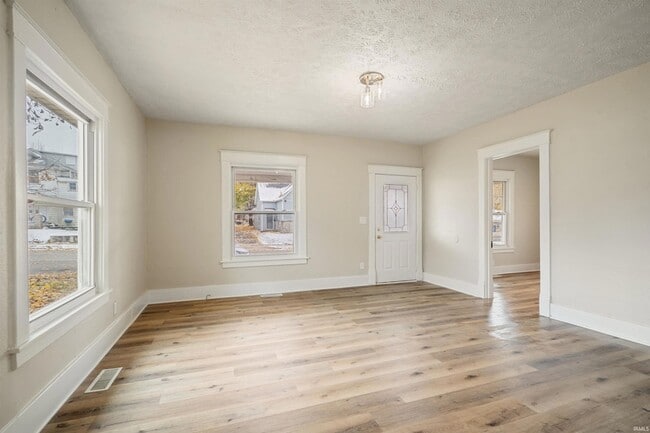 Photo - 1012 E Taylor St