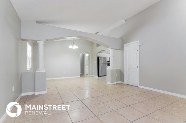 Photo - 9503 N Hyaleah Rd