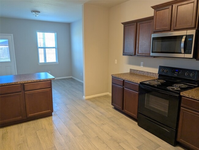 Photo - 12214 Regatta Ln