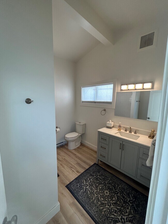 Photo - 442-442 Montreal St