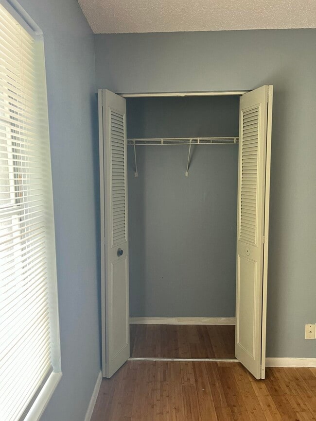 Photo - 5112 Society Pl W