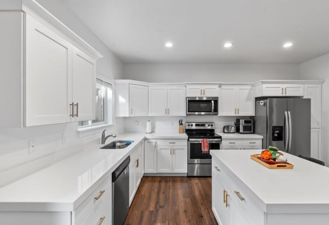 Photo - 428 E 300 N St