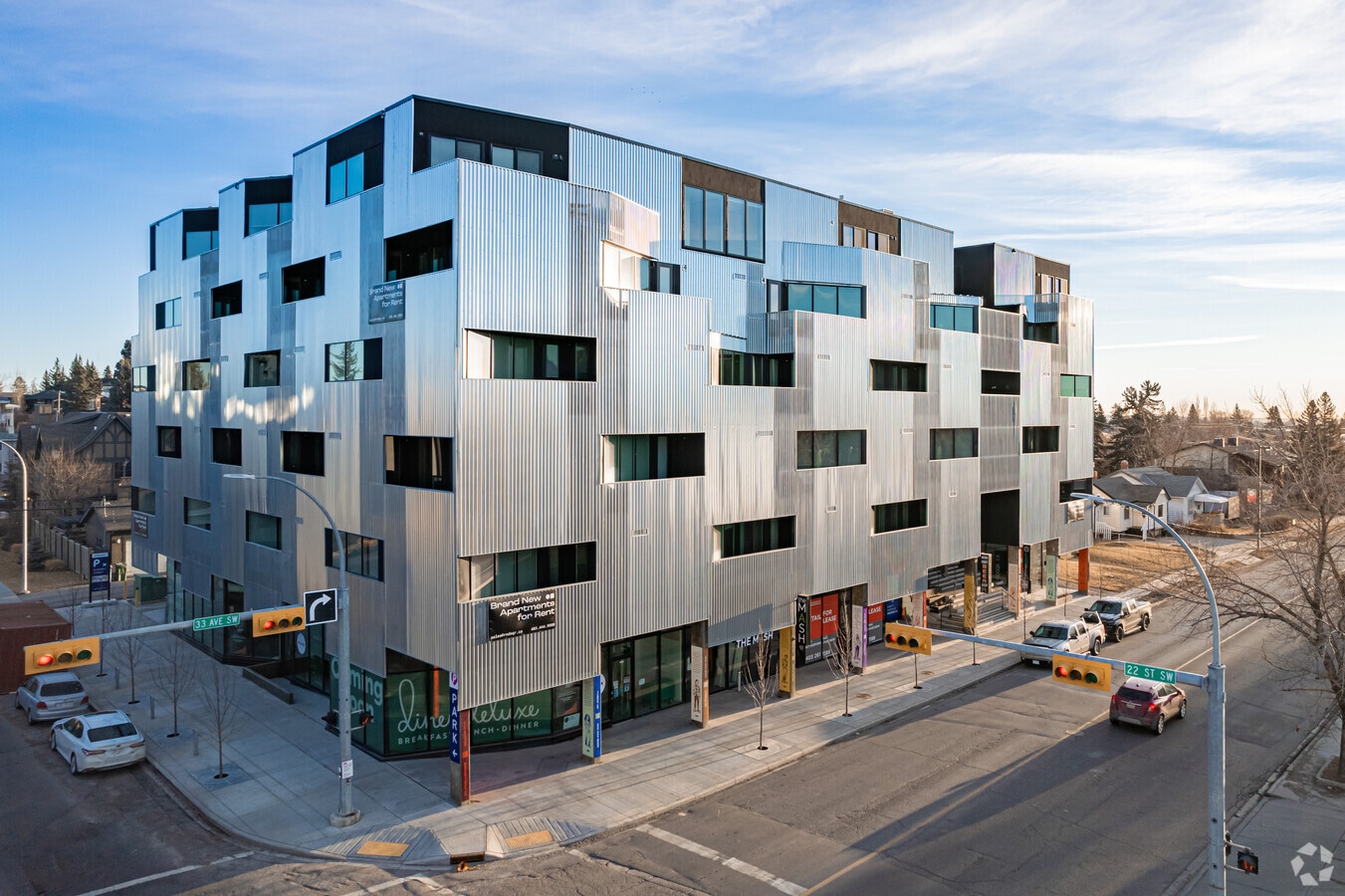 Photo - Courtyard 33