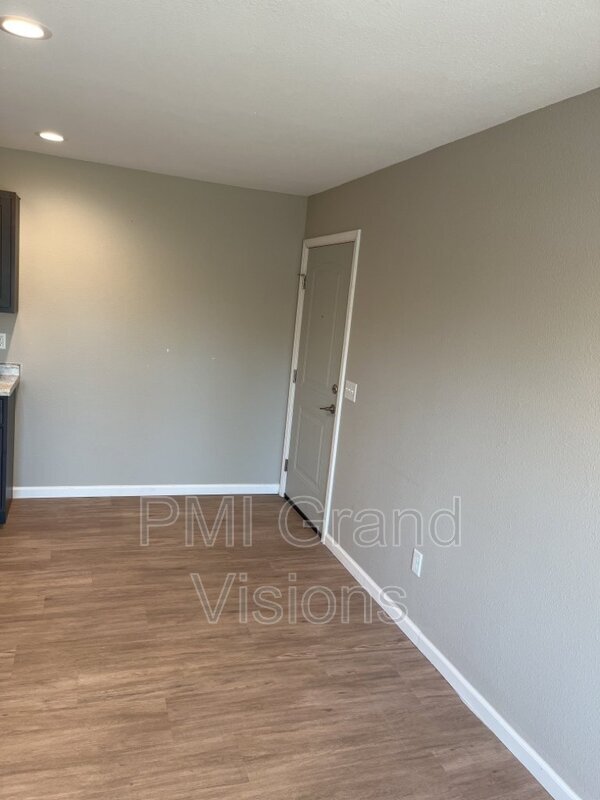 Photo - 1401 W North 4th St Unidad 13