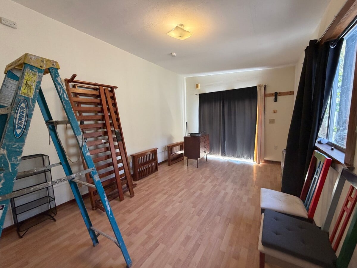 Photo - 2428 McGee Ave Unit 1NW