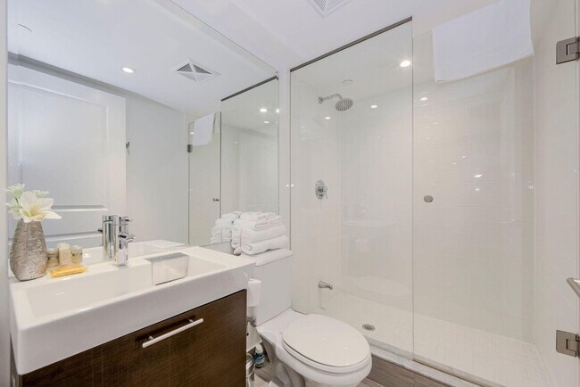 Photo - 386 Yonge St Unit SI ID1509516P