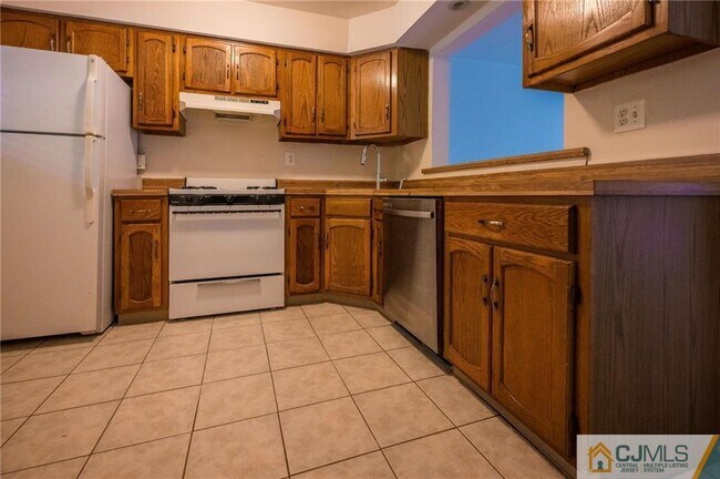 Photo - 12 Sunflower Ct