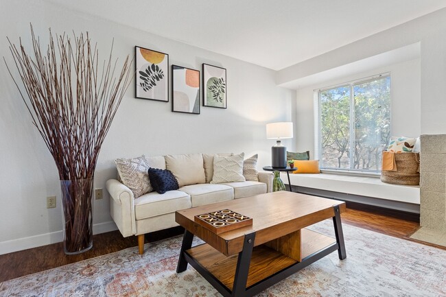 Building Photo - MonteVista Rental