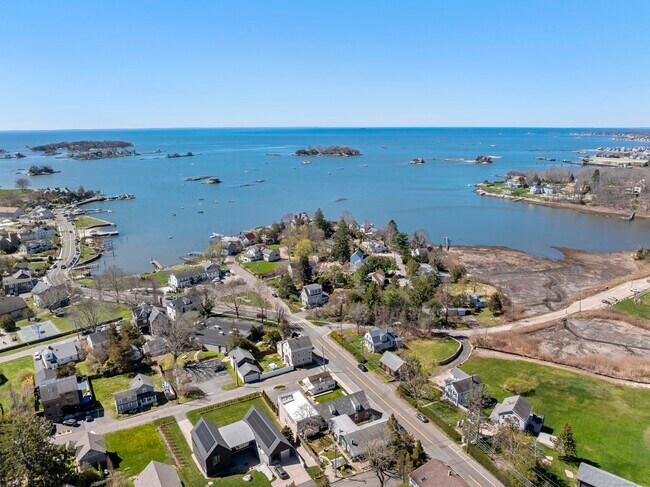 Photo - 125 Thimble Island Rd Apartment Unit A