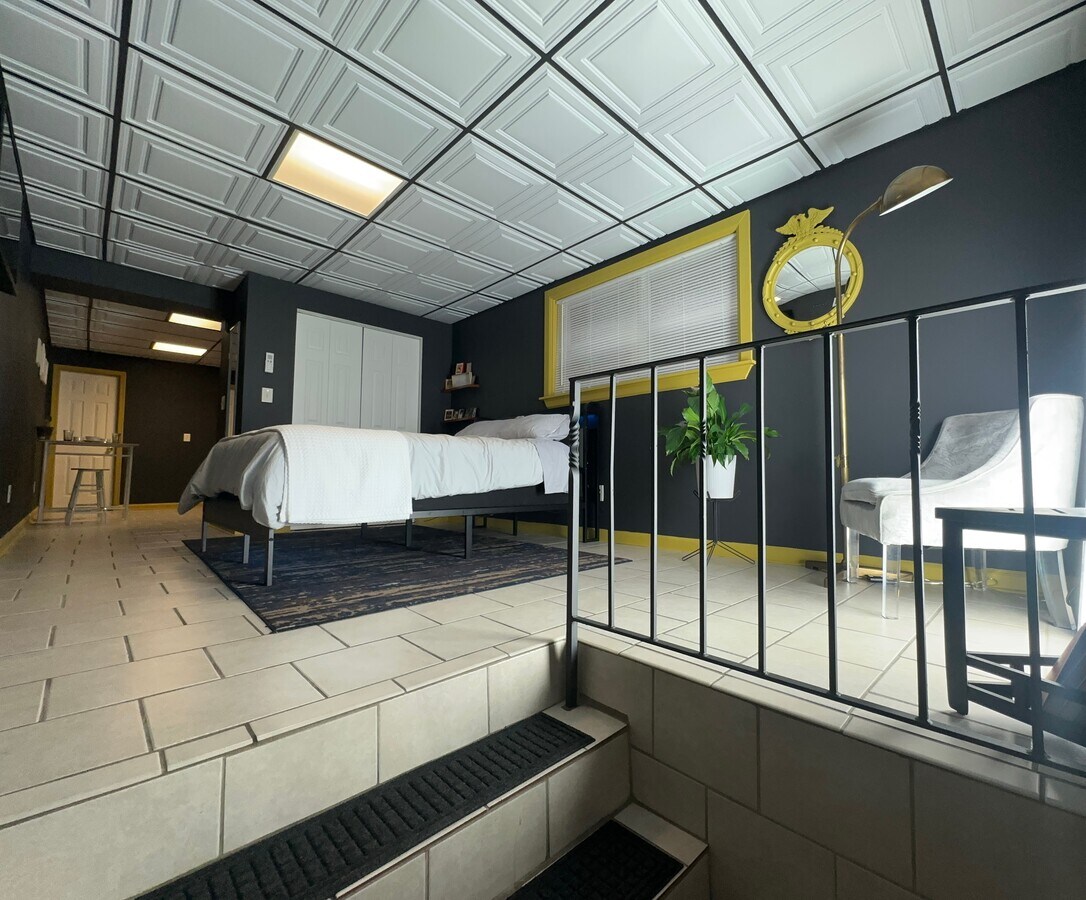 Photo - 17 S Carrollton Ave