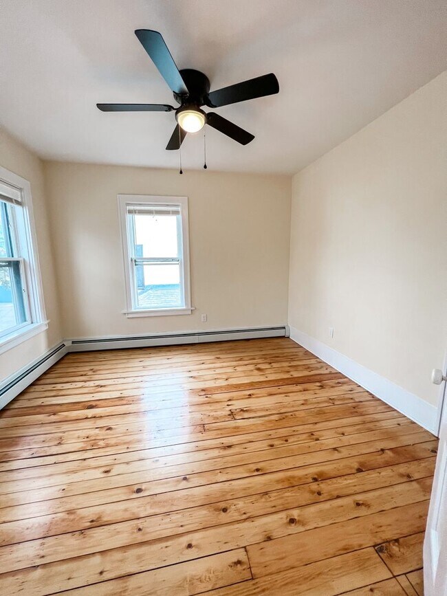27-29-29 Pine St Unit 29 Pine St