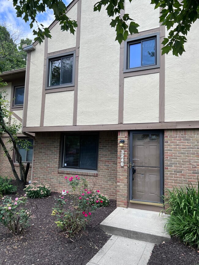 Photo - 3240 Brookview Way Townhome