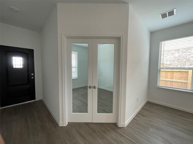 Photo - 1328 Bright Hl Dr