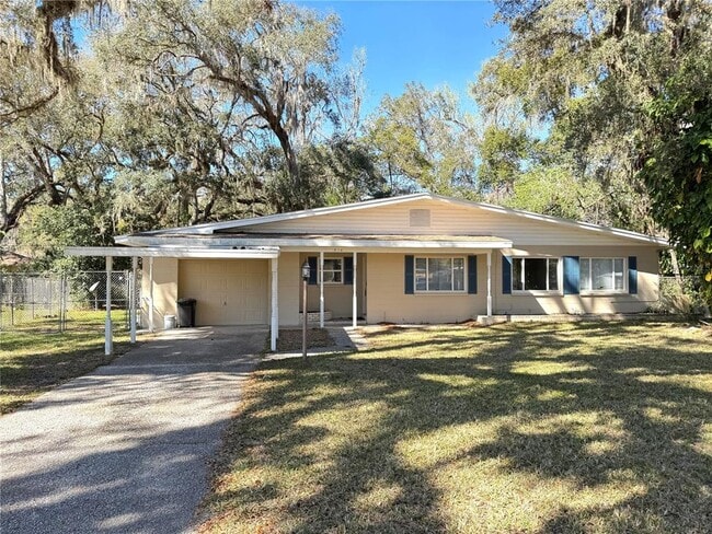 Photo - 310 Longwood Dr