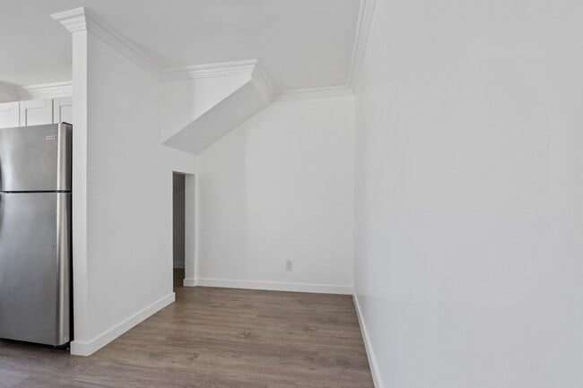 6042 Barton Ave Unidad Barton Unit - #203