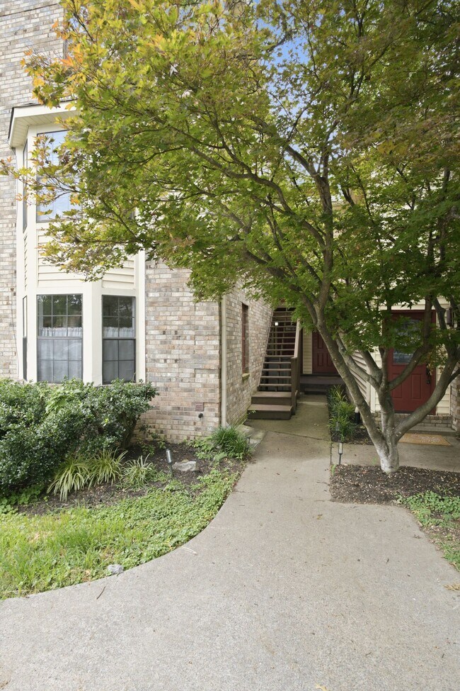Photo - 515 Chesterfield Ave