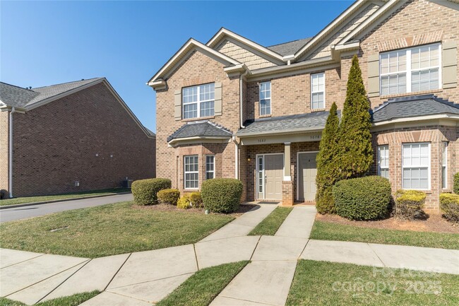 Photo - 5682 Stafford Rd