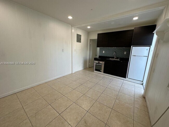 Photo - 301 9th St Unit 1