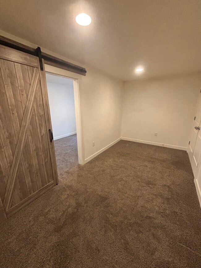 Photo - 623 W 1520 S