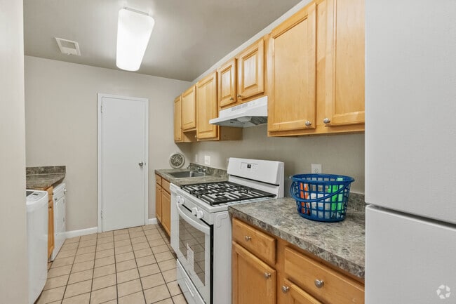 1BR, 1BA - 1023SF - DEN