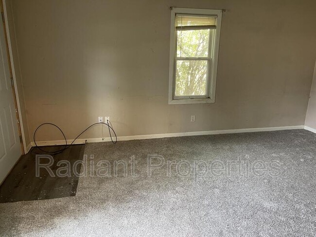 Photo - 1901 Searle St