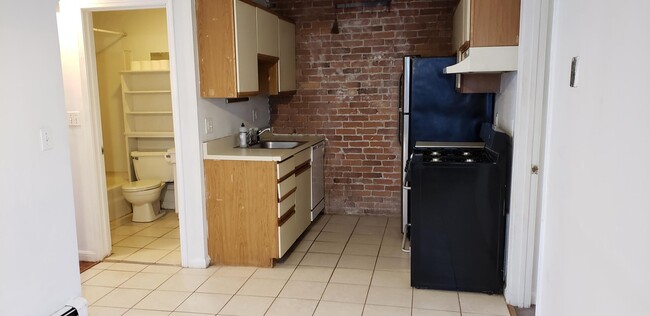 Photo - 66 Murdock St Unit 1