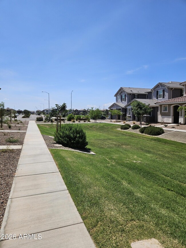 3357 S Primrose