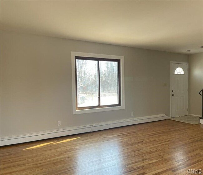 Photo - 6435 Wells Dr