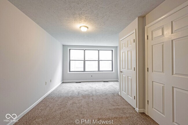 Photo - 3736 N Meridian St Unit 1