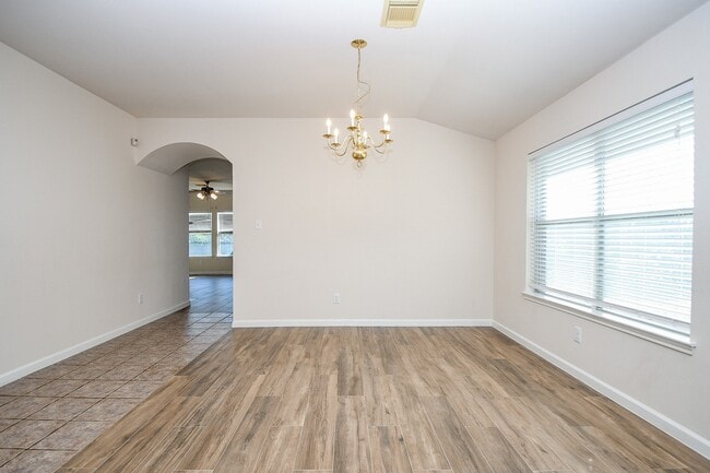 Photo - 21839 Manitou Falls Ln