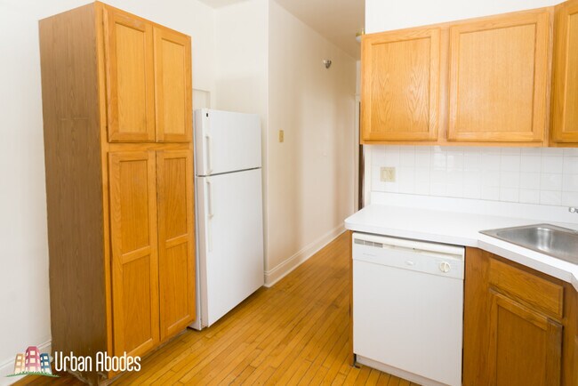 Photo - 2010 W Grace St Unit 3