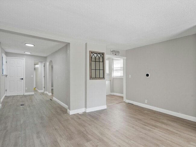 Photo - 505 Harrison St