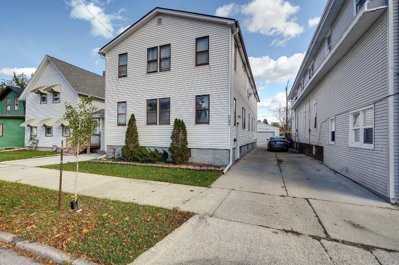 Photo - 1929 Case Ave