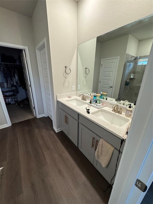 Photo - 429 El Capitan Lp