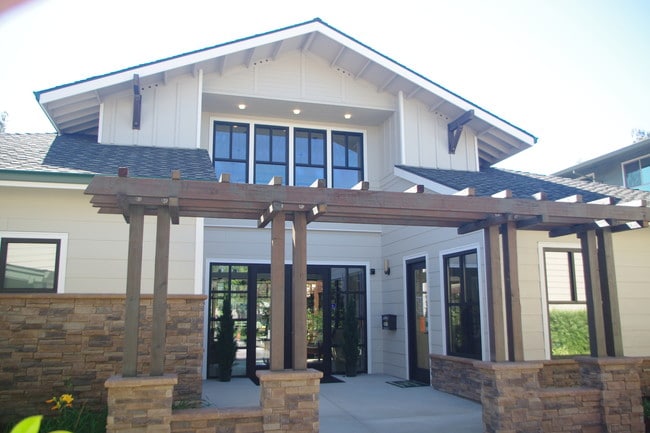 Portofino Apartments