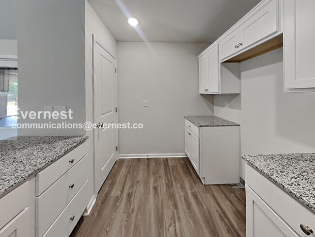 Photo - 4233 Park Ave