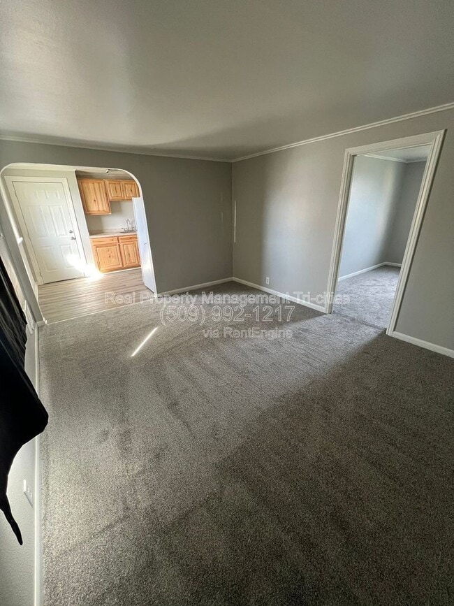 Photo - 919 E 27th Ave