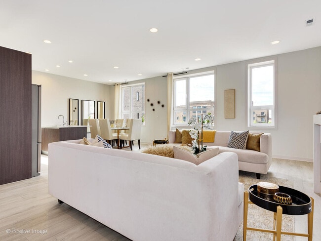 Photo - 6535 W Dickens Ave Unidad 2W