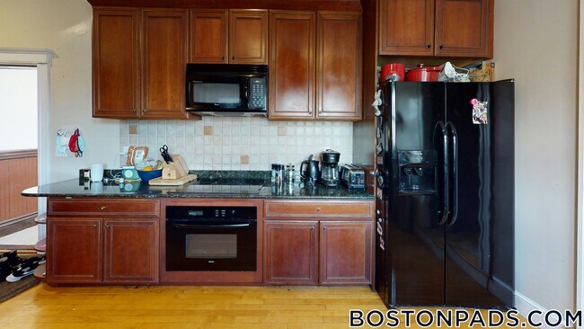 Photo - 1109 Boylston St Unit 17