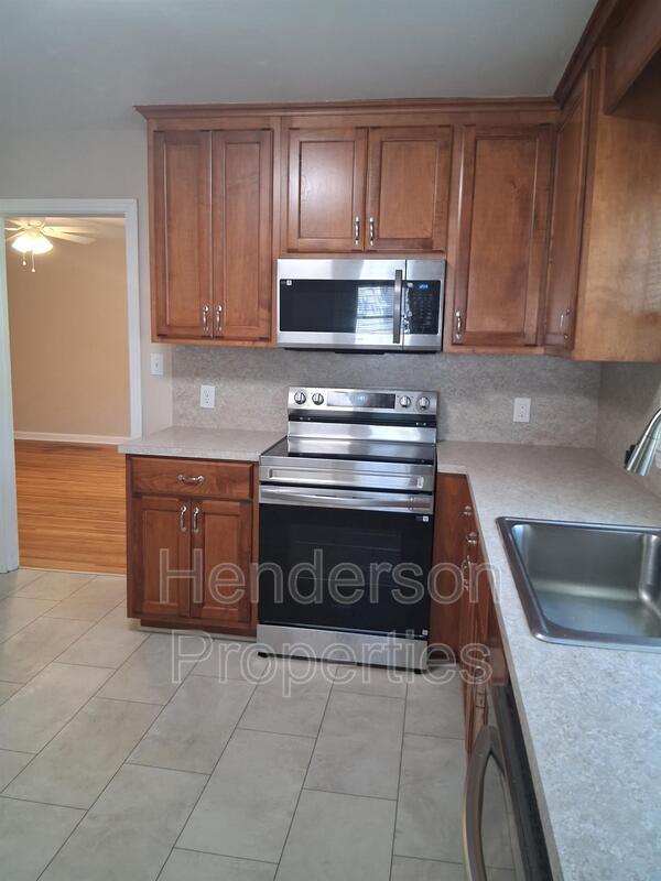 Photo - 922 Smith St