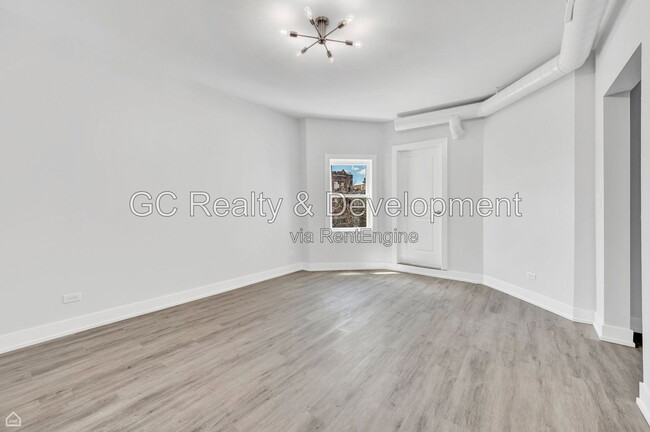 2901 N Sacramento Ave Unidad 2